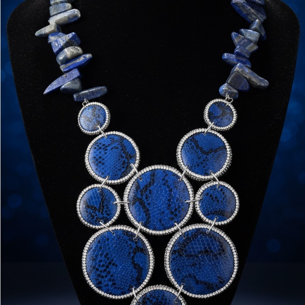 Elegant Blue Statement Necklace